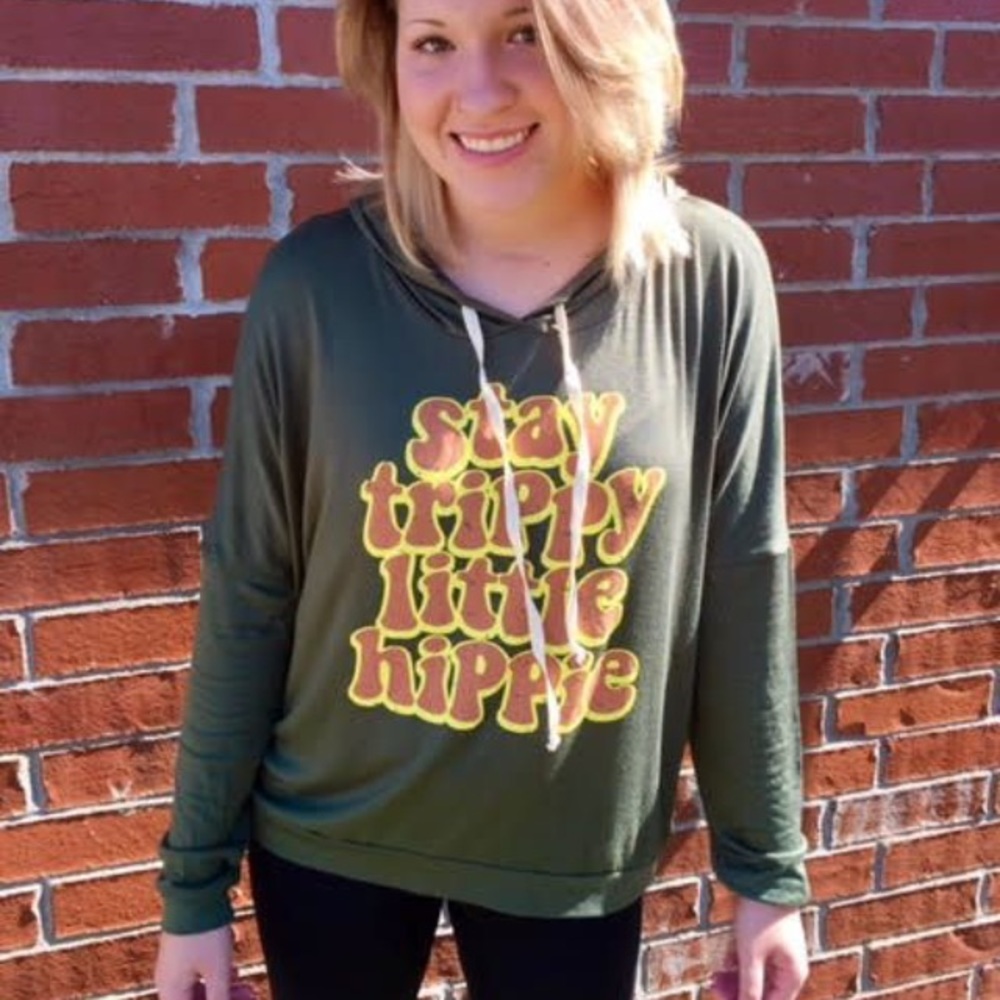 Olive "Stay Trippy Little Hippie" hoodie💚